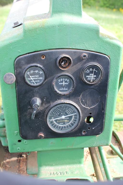 John Deere 620, Power Steering, Tricycle Front End, Gas, Powermatic Front E