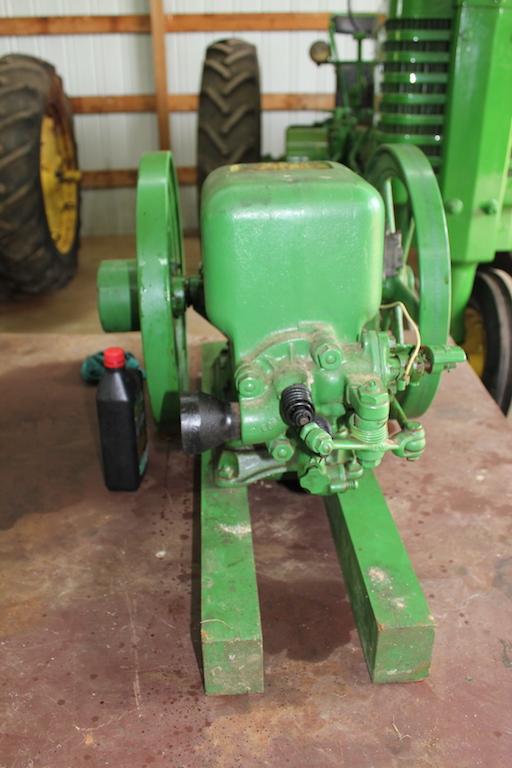 John Deere Hit and Miss Type E, 1 1/2 HP, 600 RPM, SN#352747