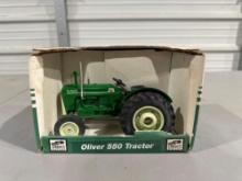 SPECCAST - 1/16 Die Cast Liberty Classics Oliver 550 Tractor NIB