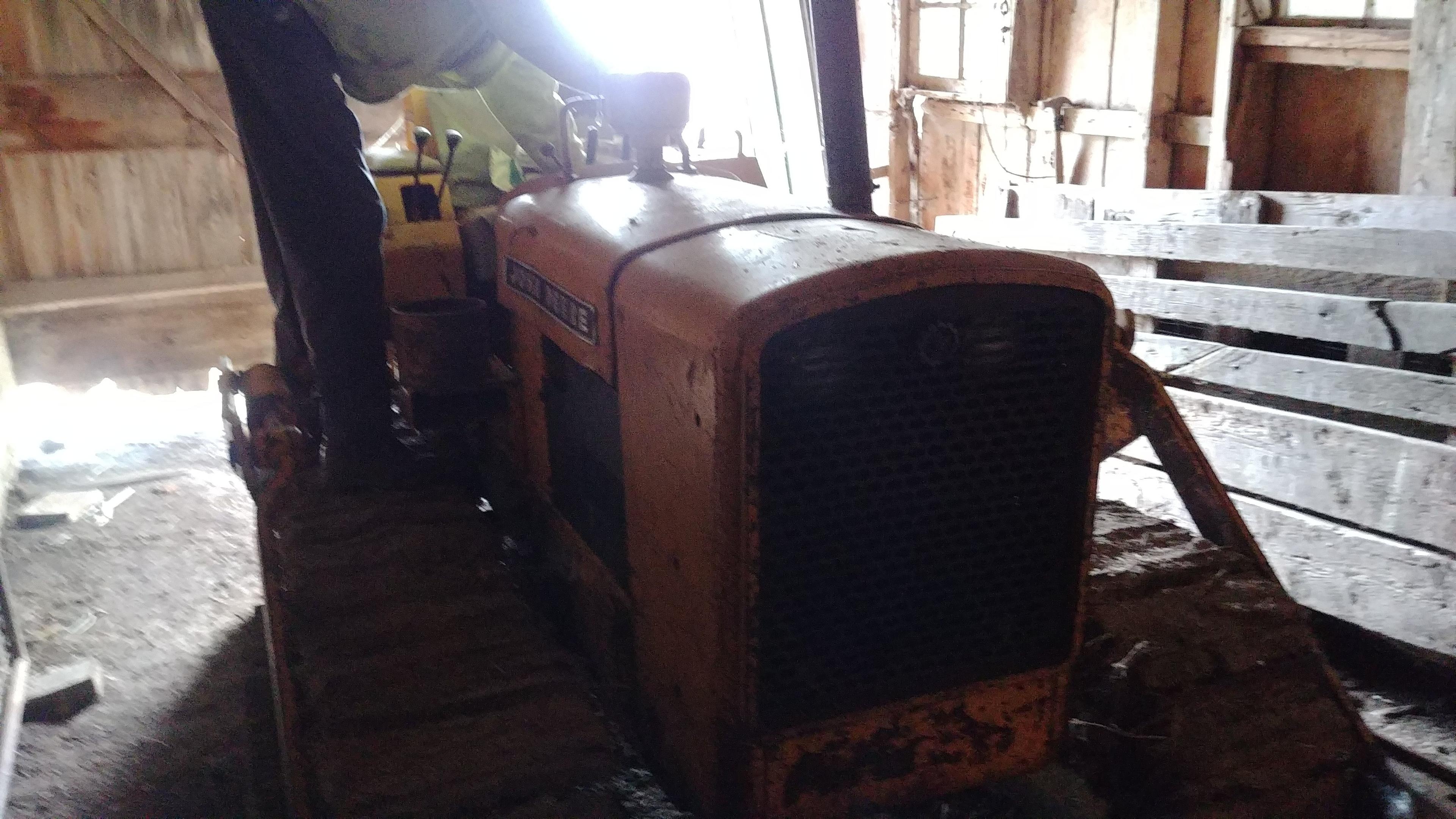 JD 350 Dozer w/Blade, Open Station, 3 Cyl. Diesel