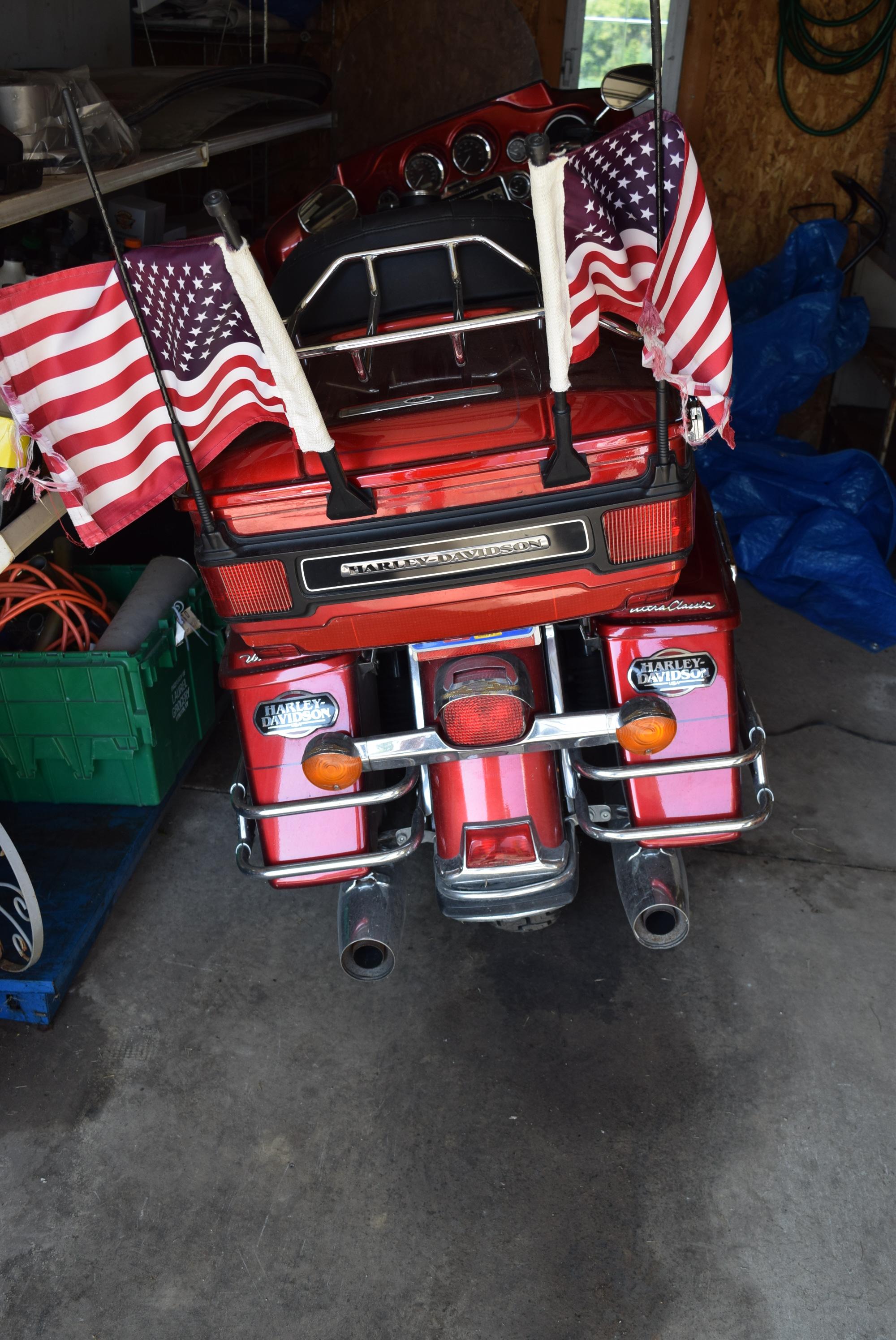 2008 Harley Davidson Ultra Classic Motorcycle w/ lots of chrome and only 8,500 miles