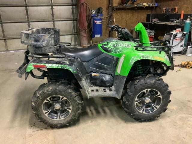 Arctic Cat 700 EFI ATV