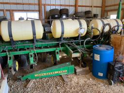 JD 1750 Conservation (6-30”) Vacuum MAXEMERG PLUS Corn Planter w/ liquid fert., insect. boxes, monit