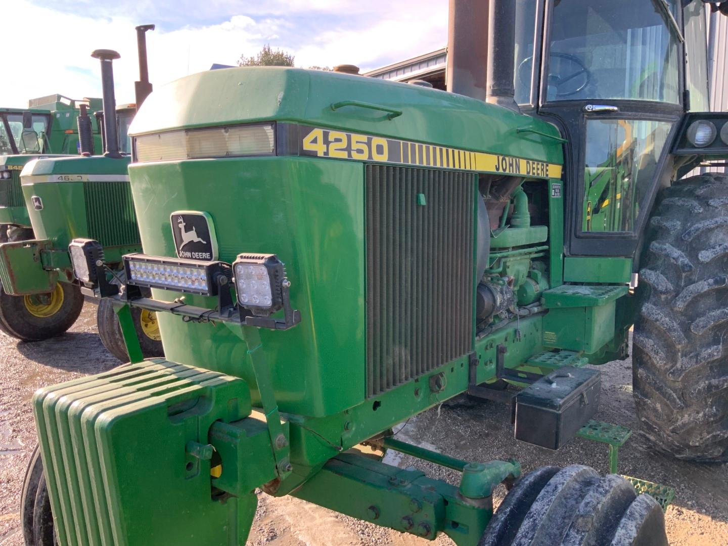 ’83 JOHN DEERE 4250 2WD, w/CHA, long axle, 2SCV’s, power shift, AM/FM Radio, 18.4-38 rubber, 3448 HR