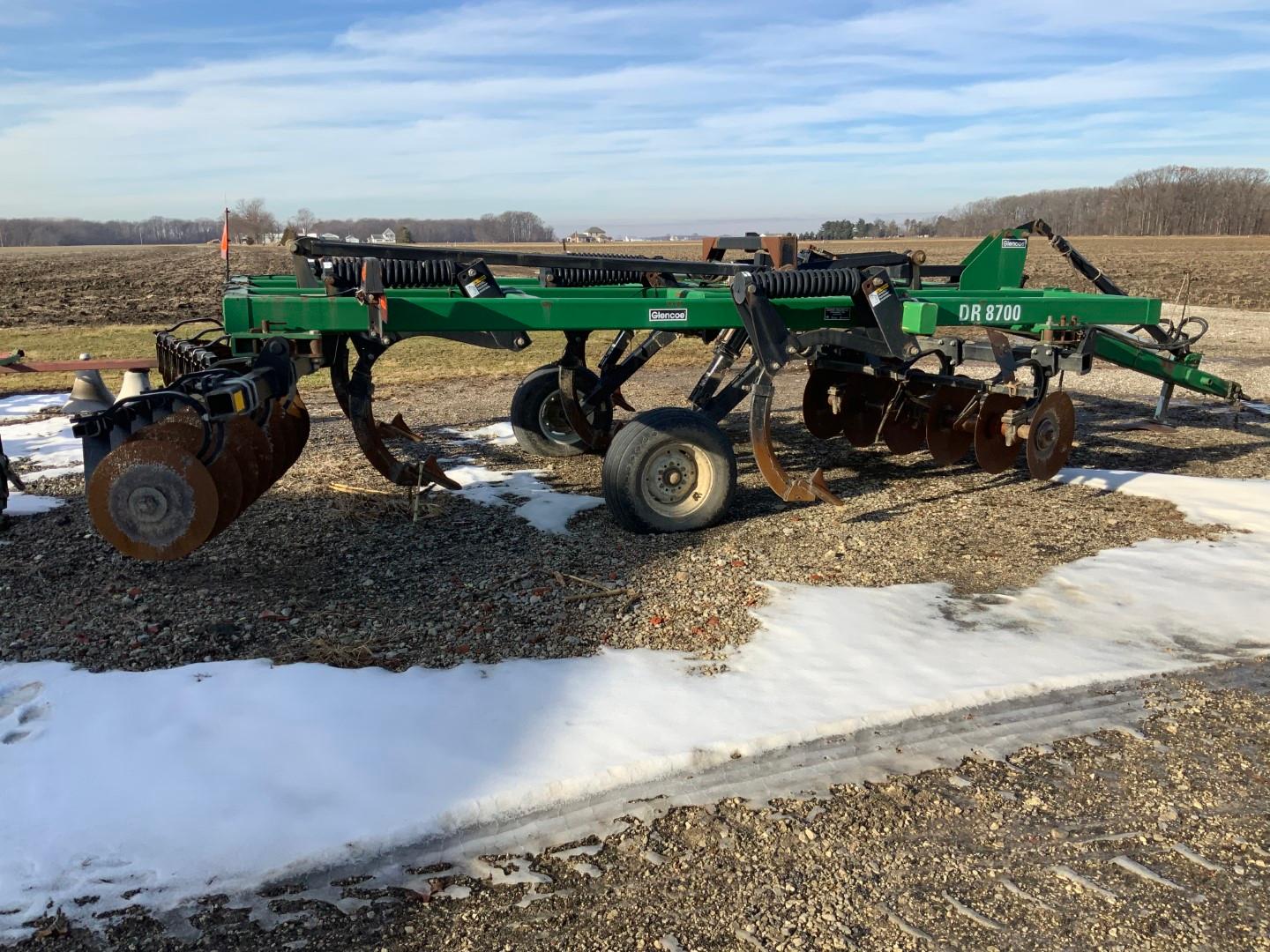 Glenco 5-Shank DR 8700 deep tillage tool