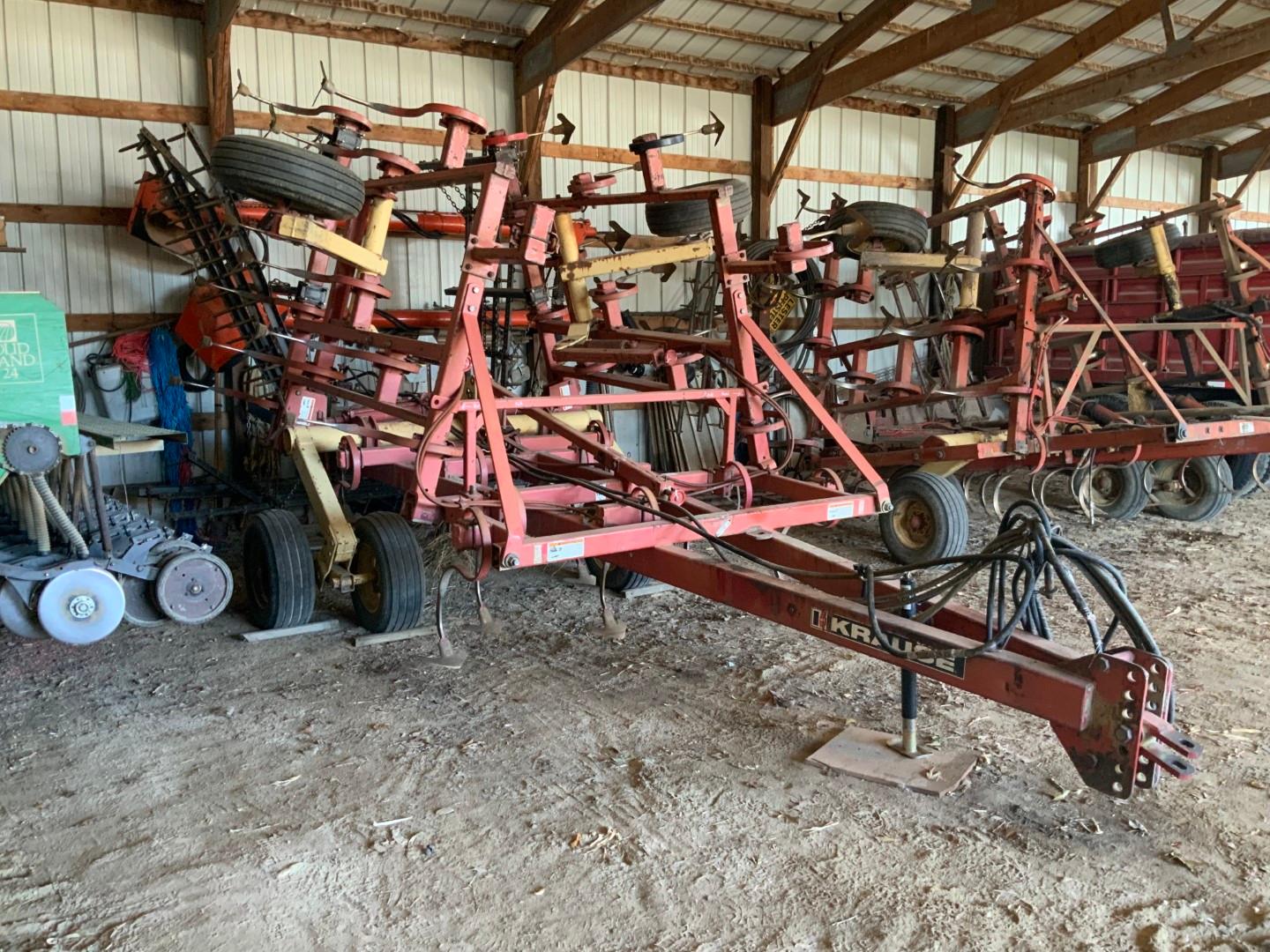 Krause Mod. 4200-24’ field cultivator w/ hyd. fold, k-tines & HD rear 4-bar harrow