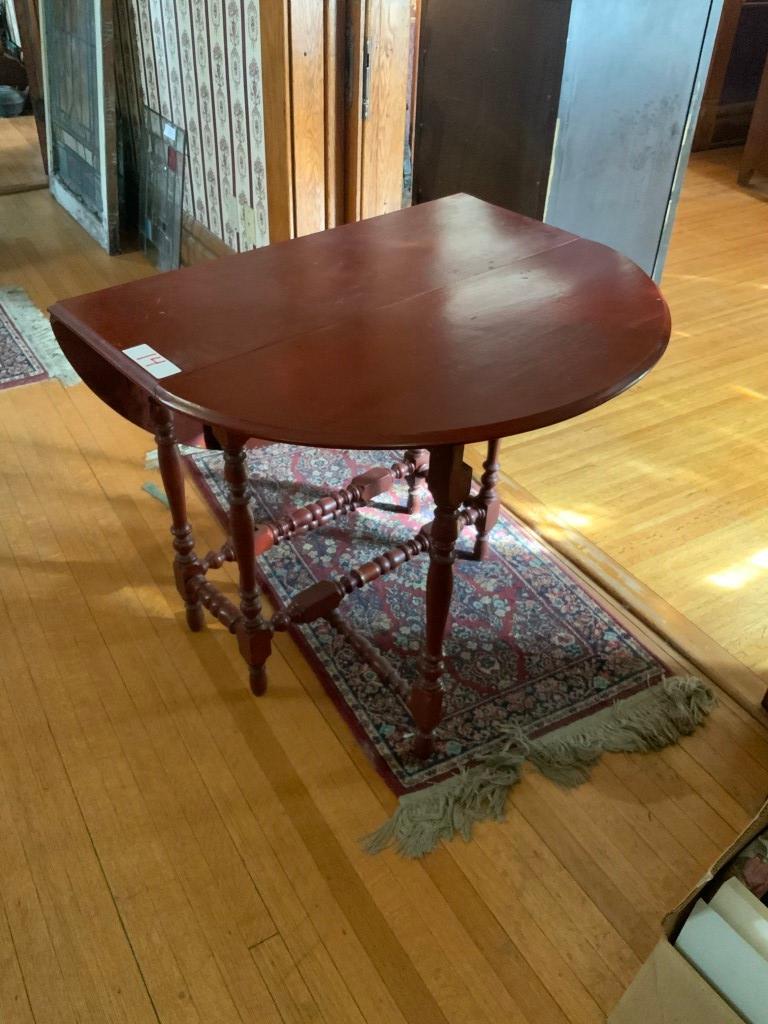 Gate leg Drop leaf table