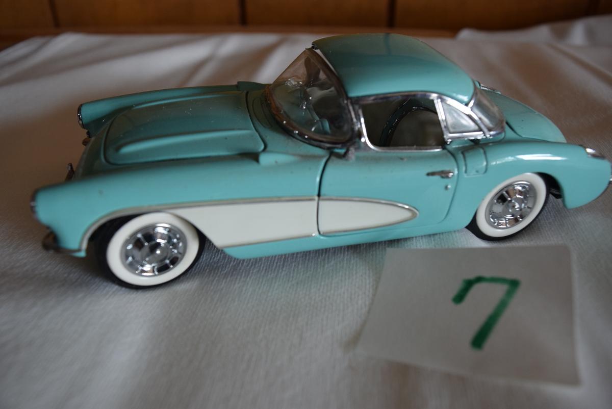 56 Corvette FM 1:24