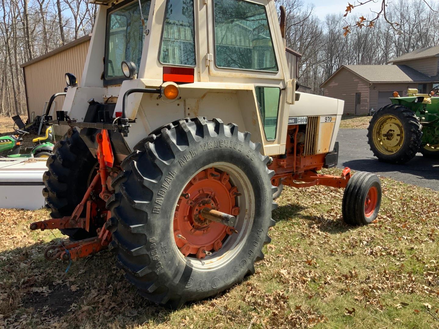 1976 Case 970 Agri-King Tractor