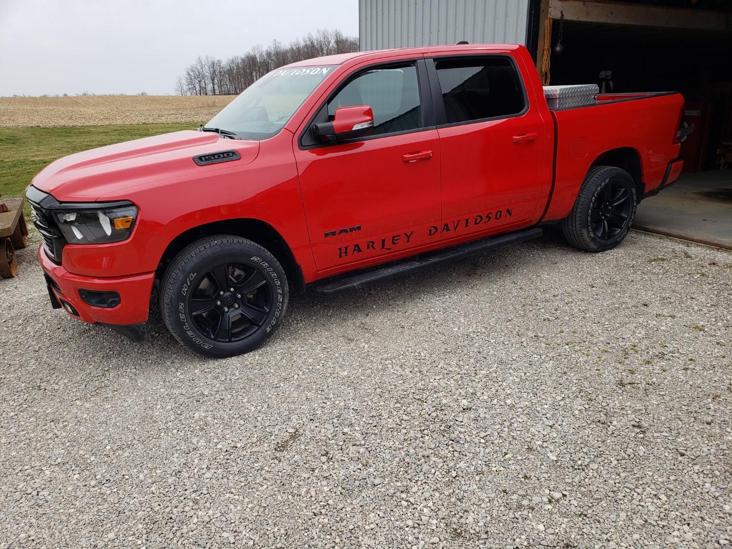 2020 DODGE RAM 1500 pickup, Big Horn Edition, 4dr, crew cab, 4x4, 21,000 mi.;