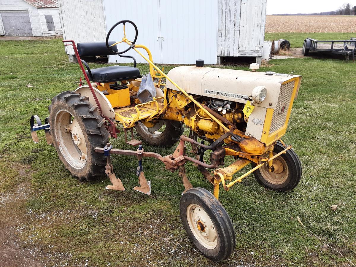 International Farmall Cub Serial #243882 w/cultivators