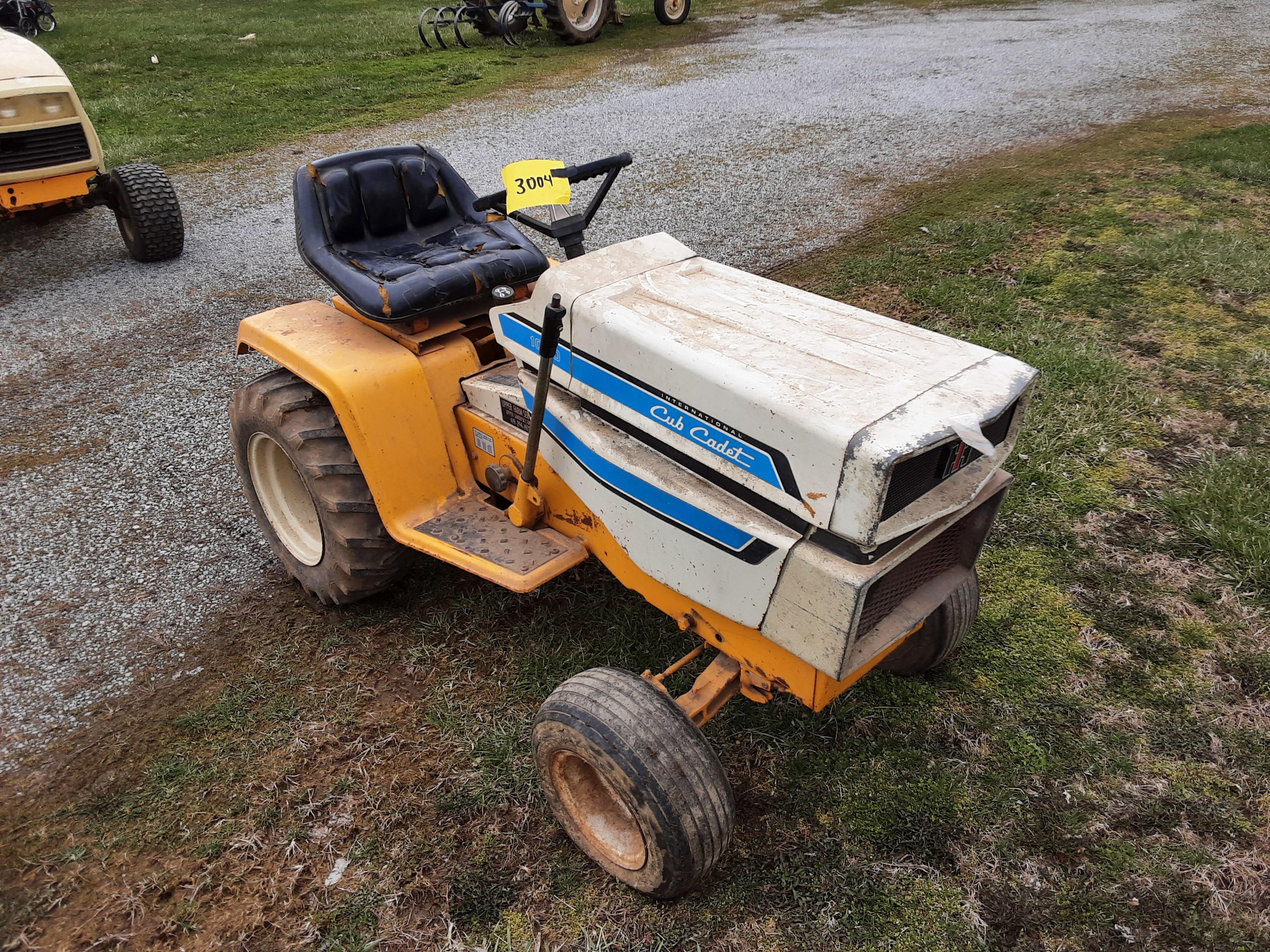 Cub Cadet 1000 Serial #2050550U612444 Has Kohler Single Cylinder Engine