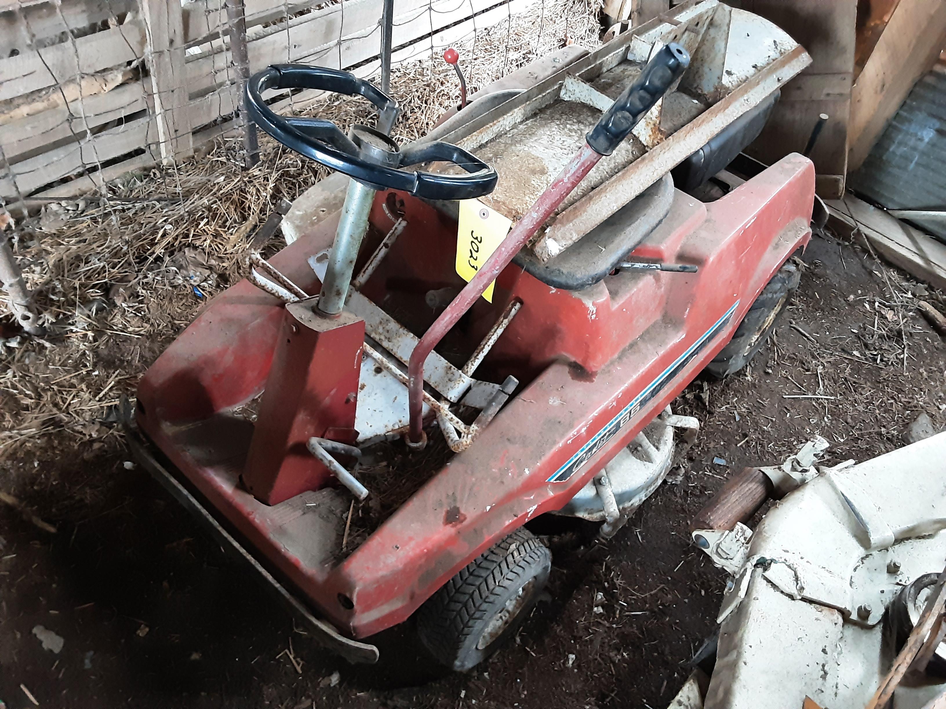 Cub Cadet 85 Riding Mower Briggs & Straton Engine