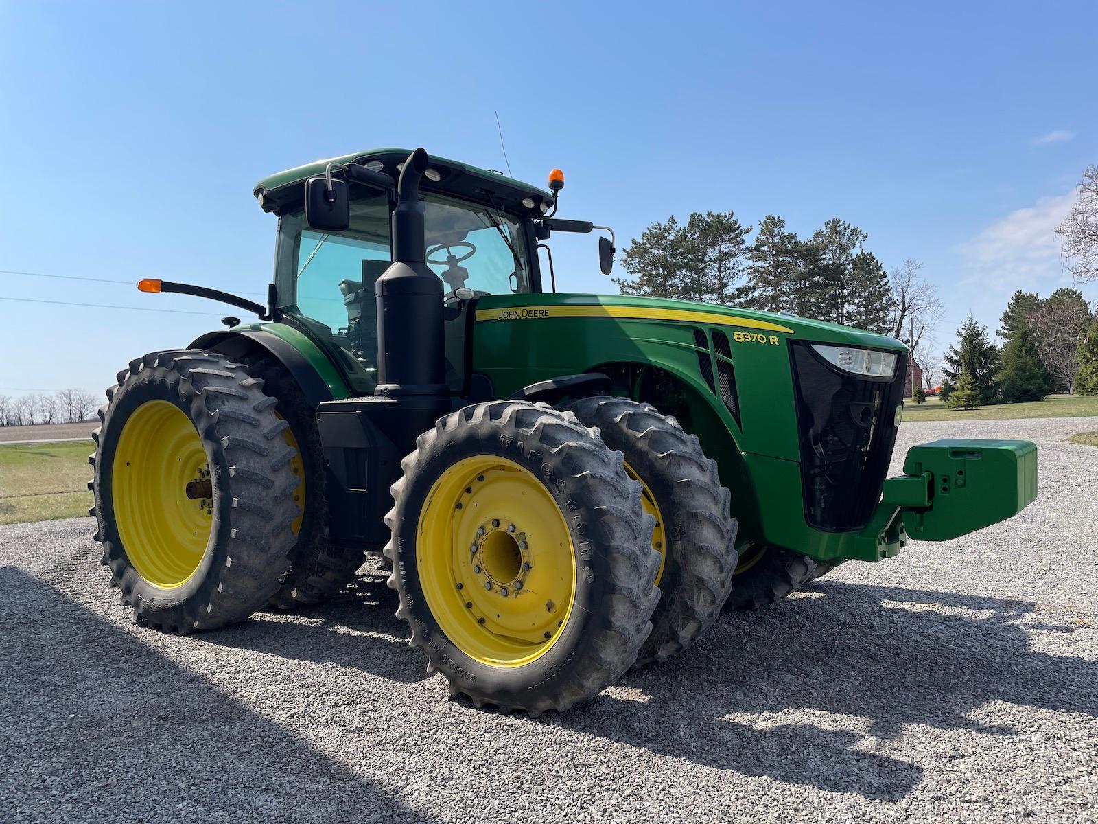 2014 John Deere 8370R