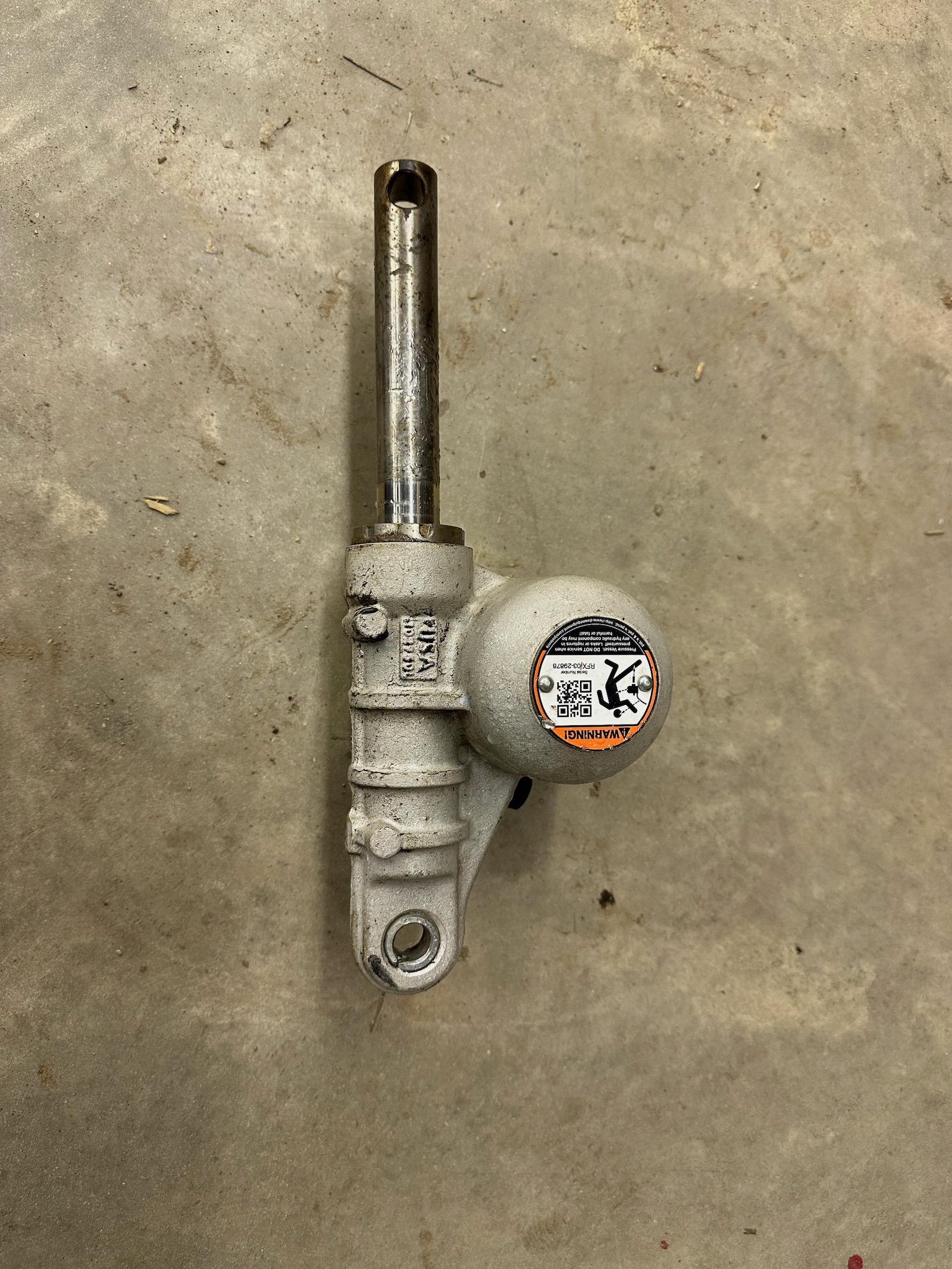 Hydraulic Downforce Actuator - Qty 12