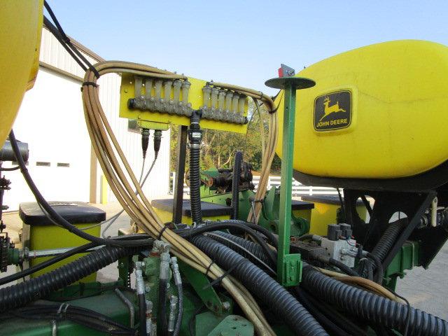 John Deere 1770 12 Row 30" Planter