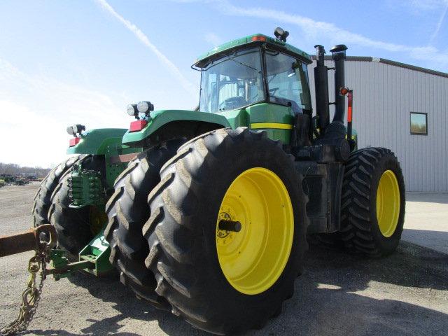 2005 John Deere 9220 Tractor