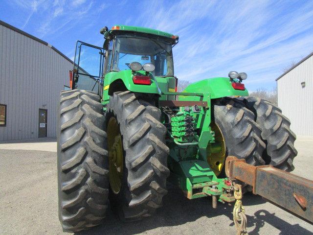 2005 John Deere 9220 Tractor