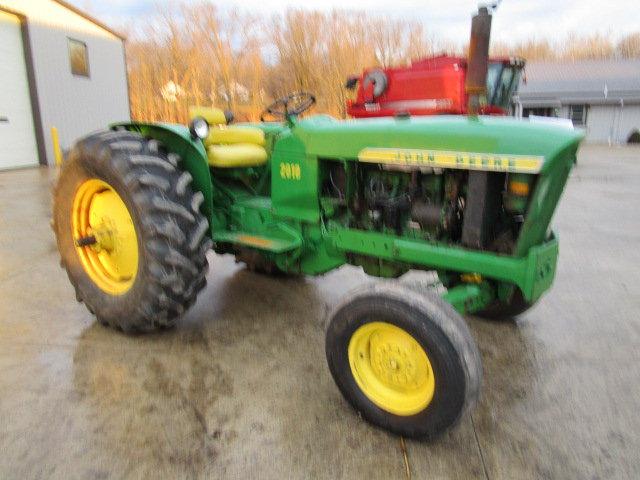 1964 John Deere 2010 2WD Tractor