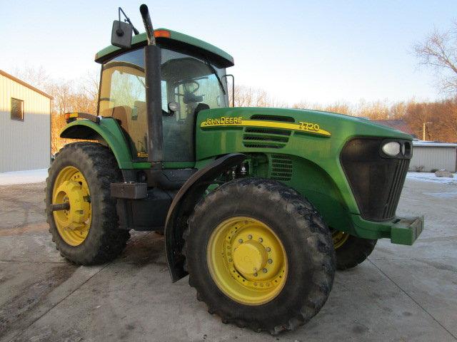 2004 John Deere 7720 MFWD Tractor