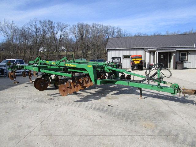 John Deere 2700 Ripper