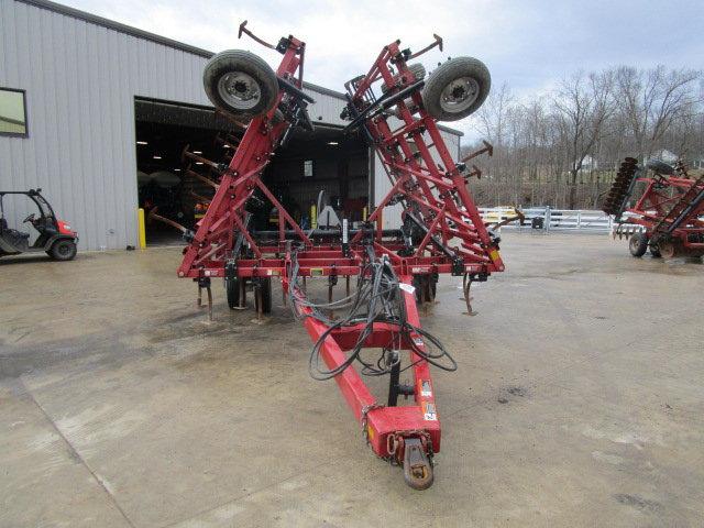 2013 Case IH 200 Field Cultivator