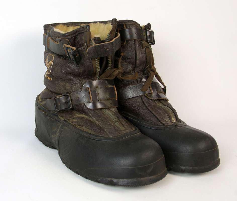 WWII US AAF FLIGHT OVERSHOE, TYPE A-1