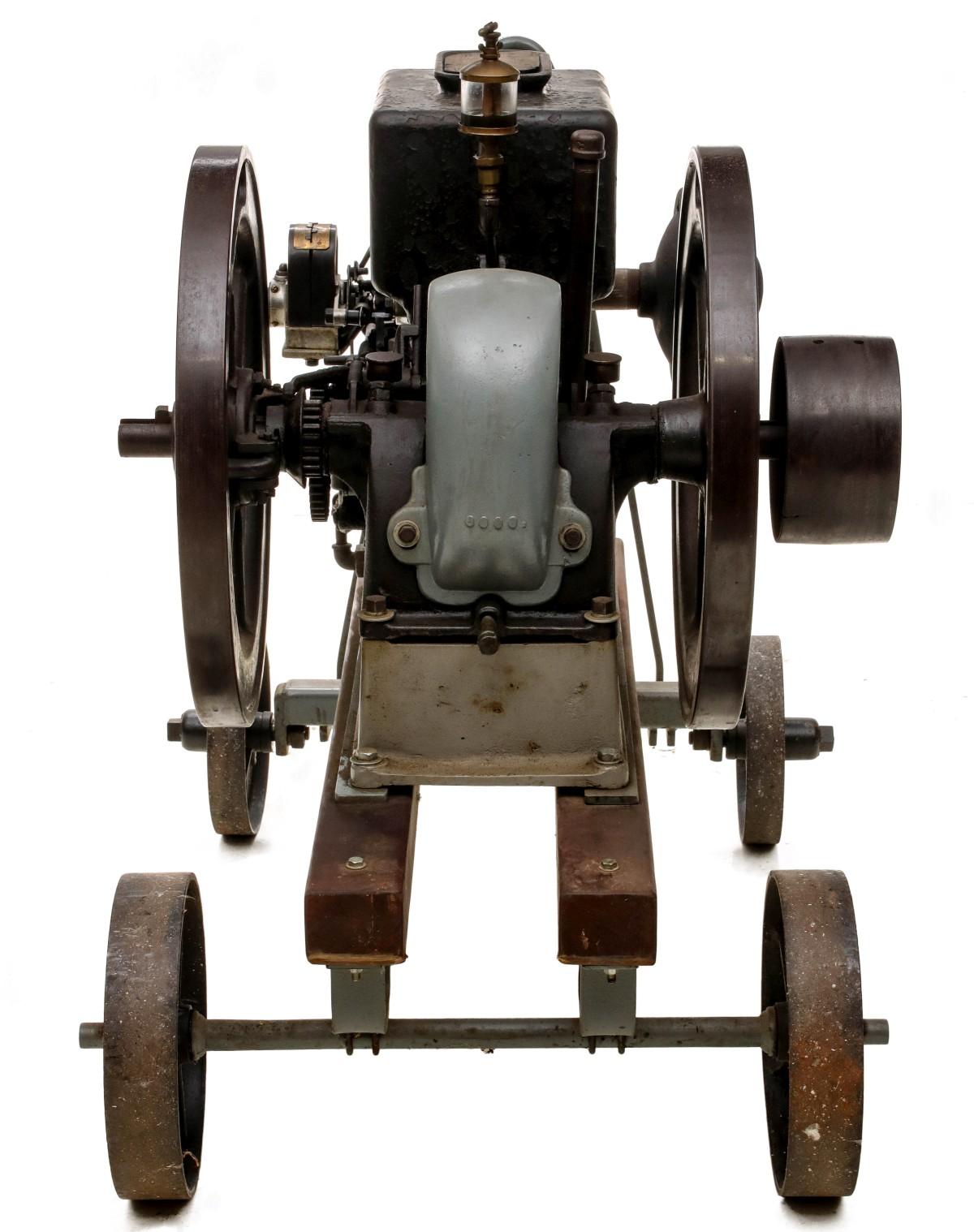 AN ALAMO MFG 3-1/2 HORSEPOWER HIT-AND-MISS ENGINE