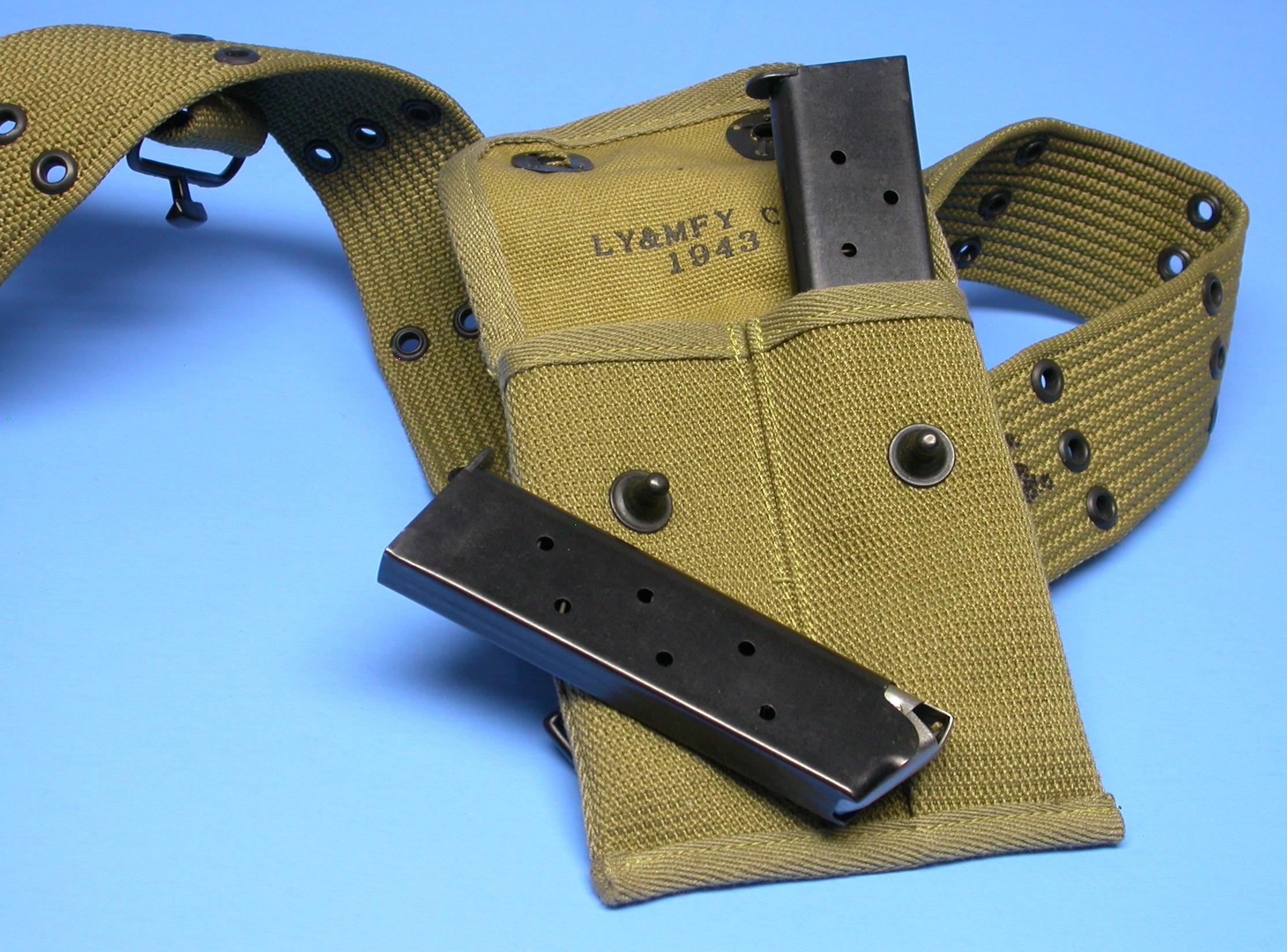 US Military Reenactor M1911 Holster, Belt, Pouch and Magazines (-)