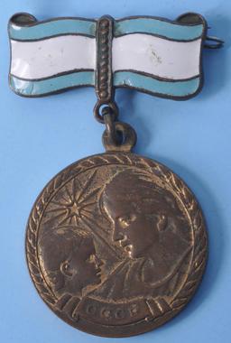 Soviet Union Motherhood Medal Set of 2 (A)