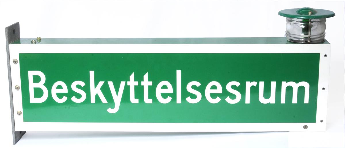 Danish "Beskyttelsesrum" Bomb Shelter Sign (A)