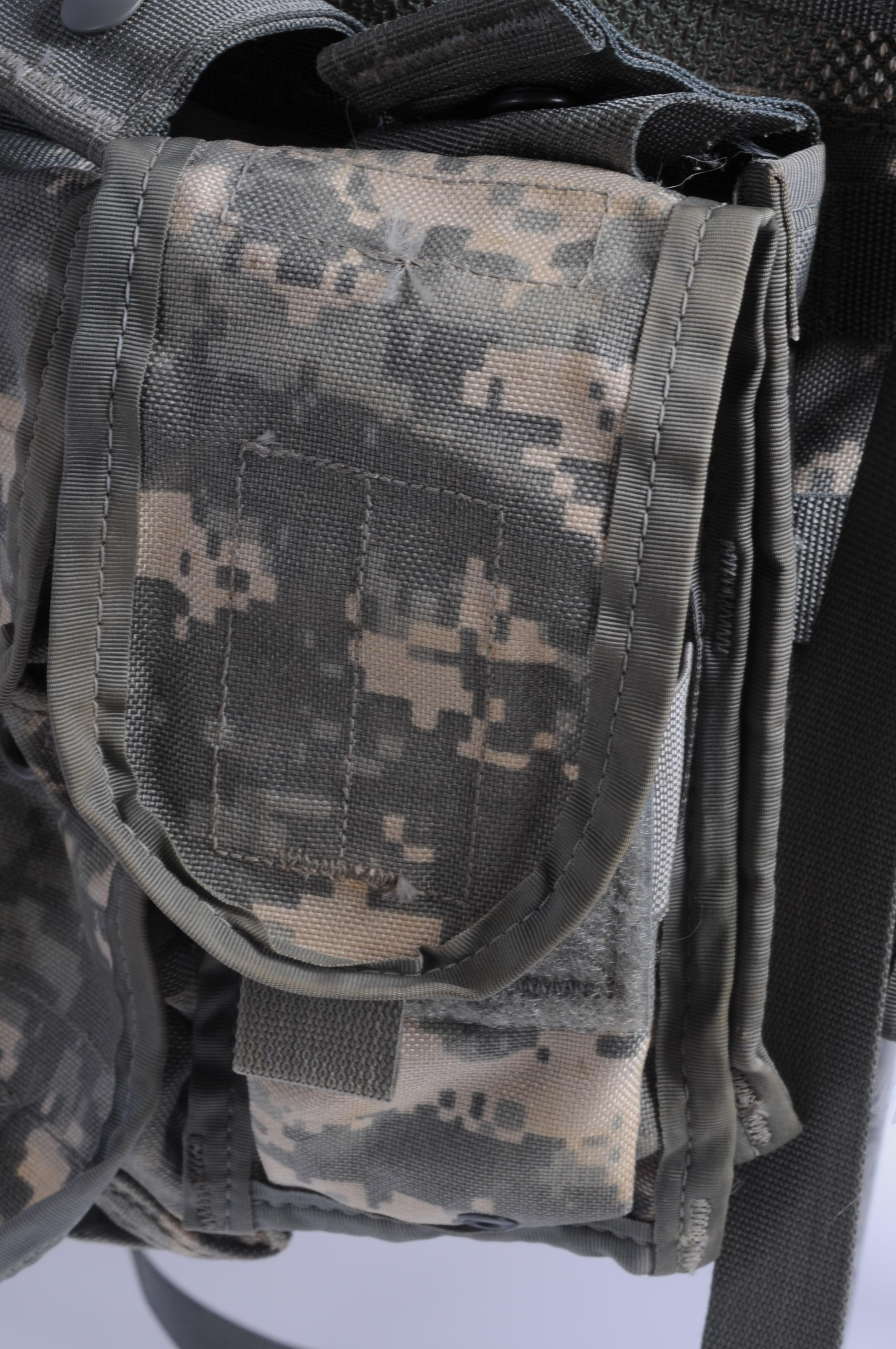 US Army Digital Camo Tactical Vest (DLL)