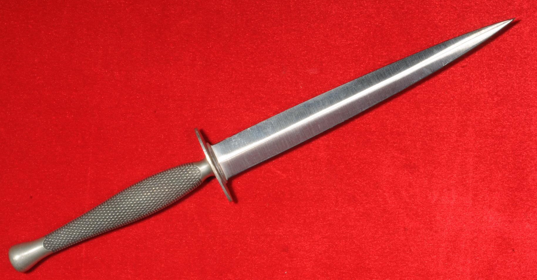 Nice Reproduction Camillius Marine Raider Stiletto Dagger (LAM)