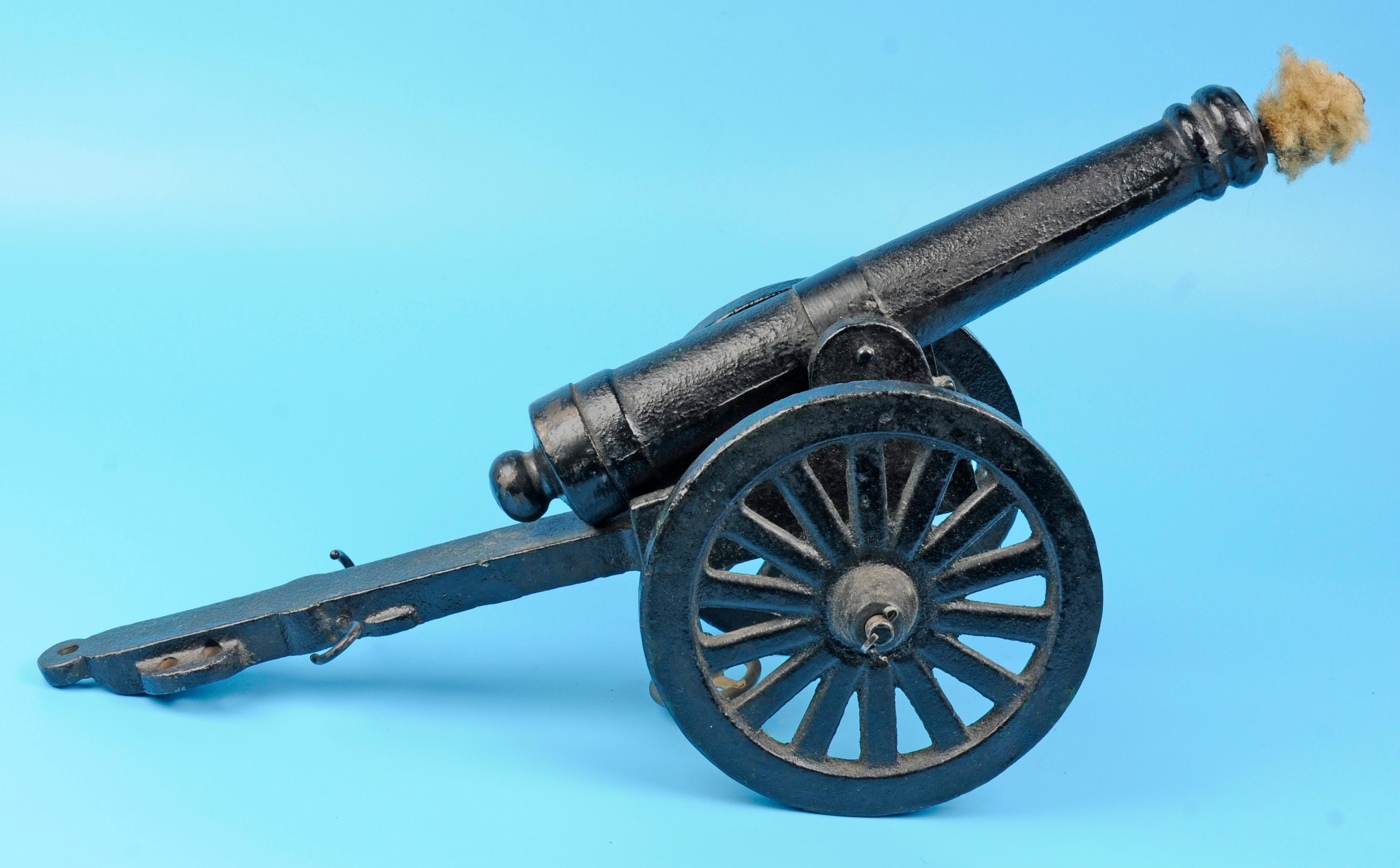 Cast Iron Tabletop Cannon Model (DB)