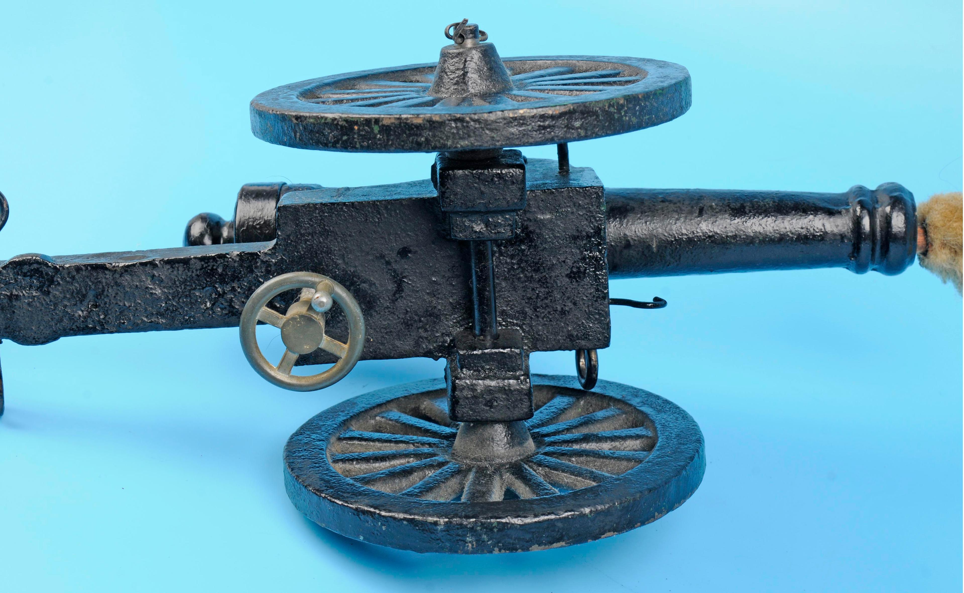 Cast Iron Tabletop Cannon Model (DB)