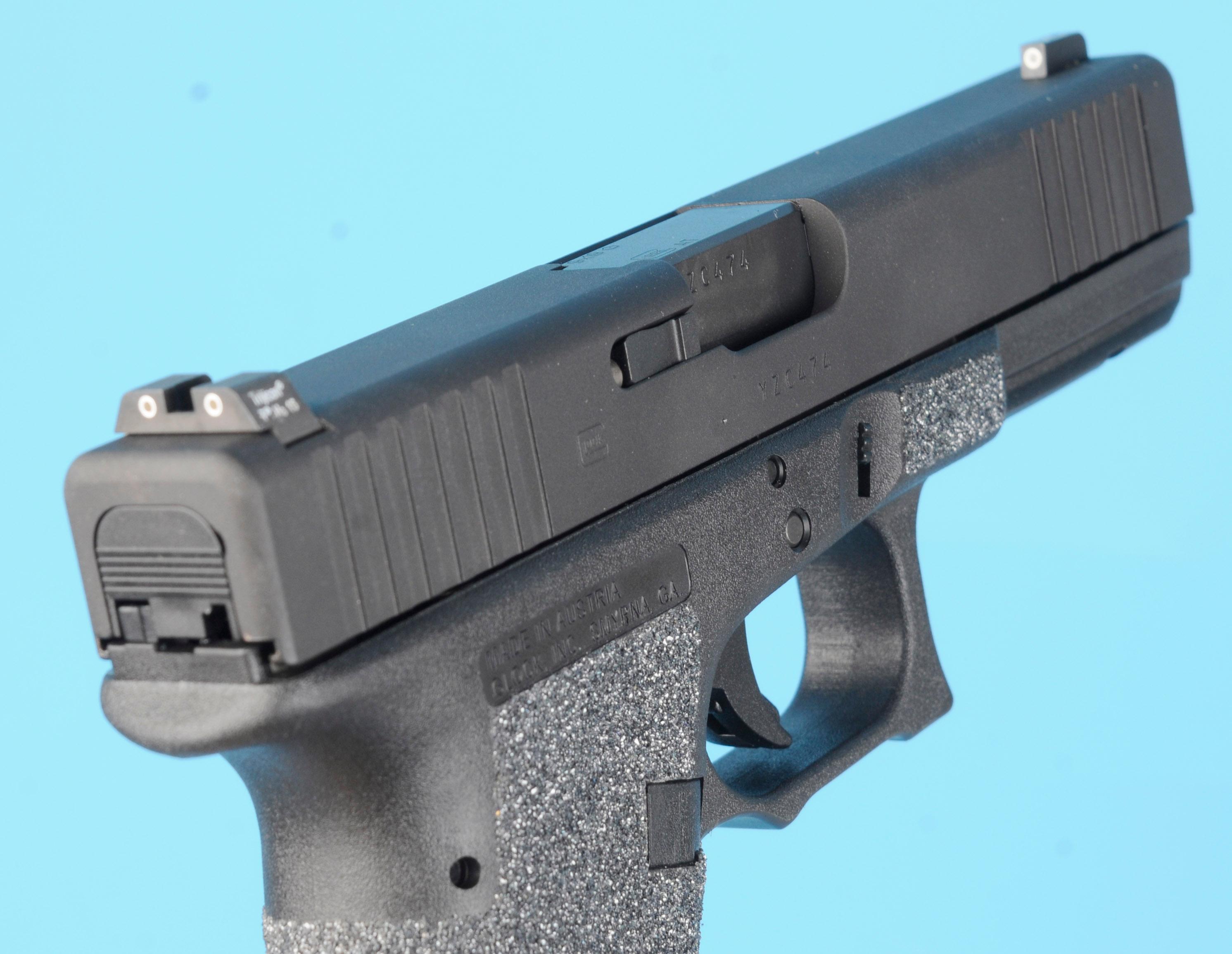 Dave Lauck Customized Glock 17 Gen 3 9mm Semi-Automatic Pistol - FFL # YCZ474 (ACE 1)