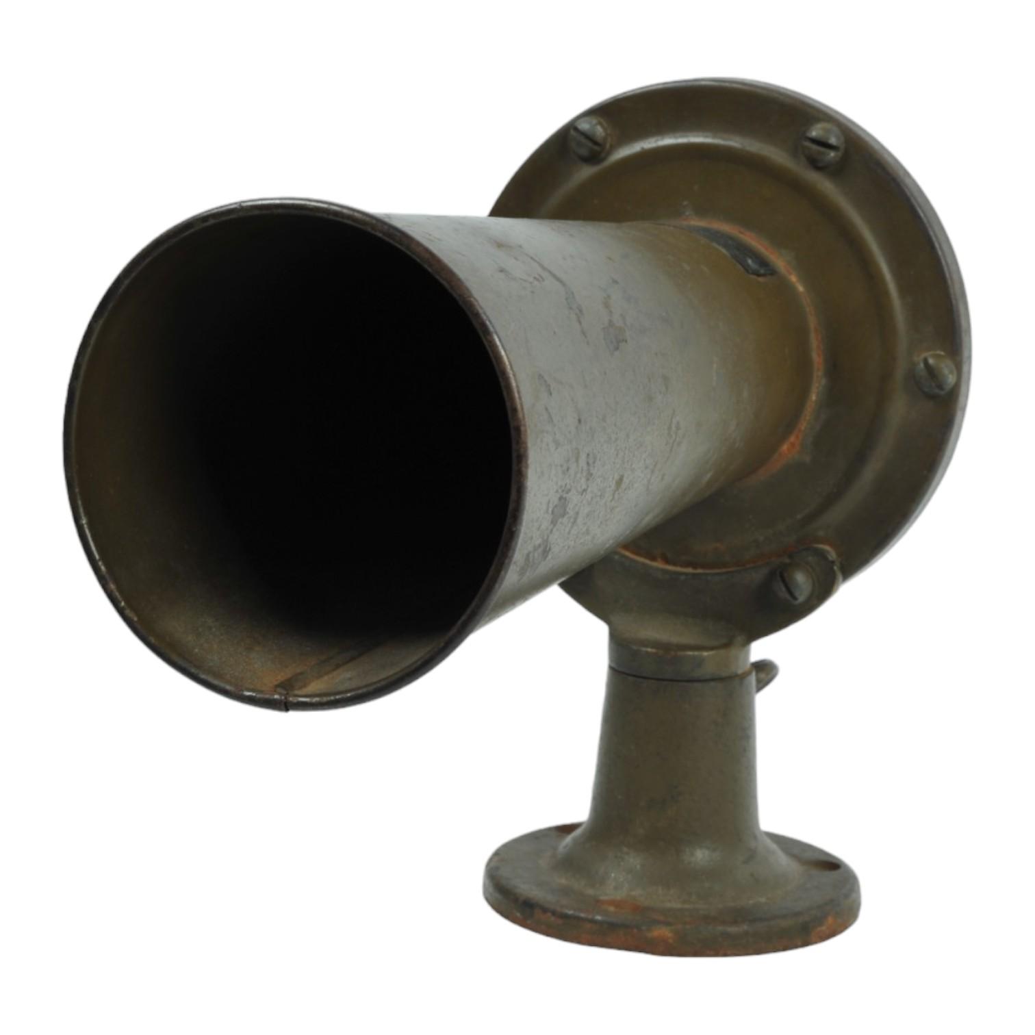 RARE US Military WWI era Gas Attack/Air Raid Siren (MGX)