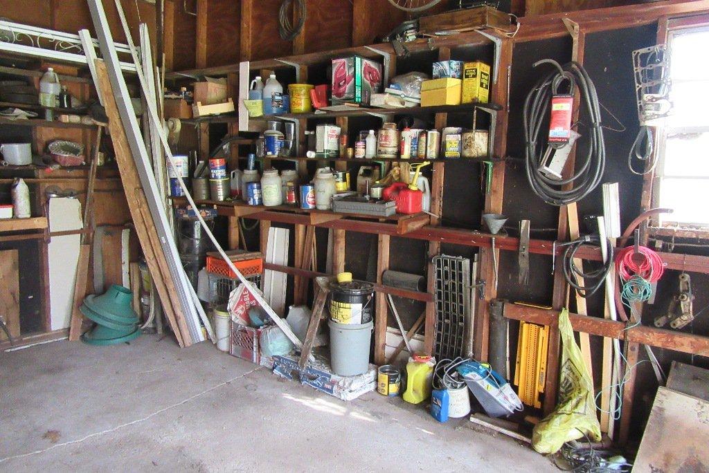 CONTENTS OF RIGHT WALL AND BACK WALL OVER TO CHIMNEY INCLUDING CABINET, TIR