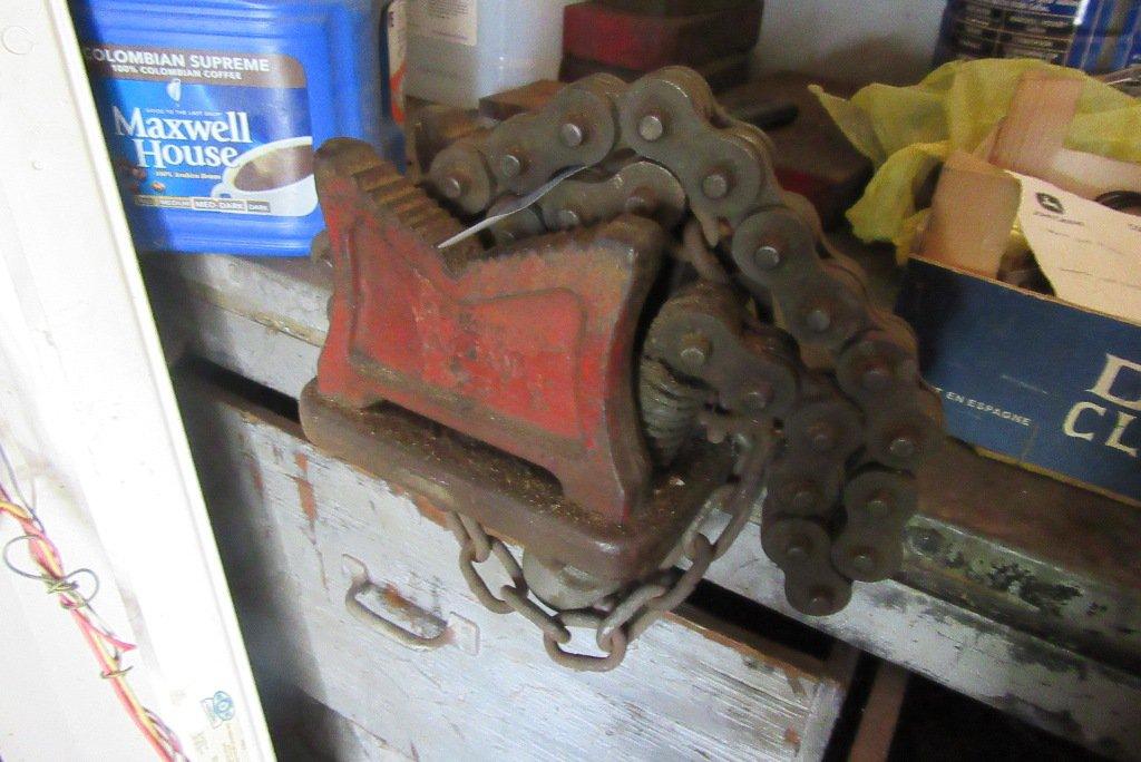 CHAIN VISE