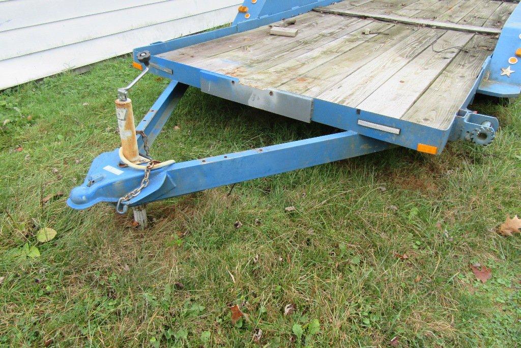 17'X6-1/2' TRI AXLE UTILITY TRAILER - NO TITLE