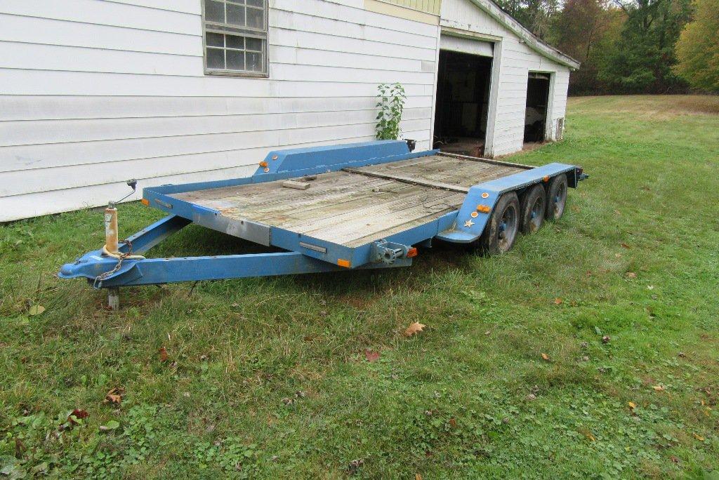 17'X6-1/2' TRI AXLE UTILITY TRAILER - NO TITLE