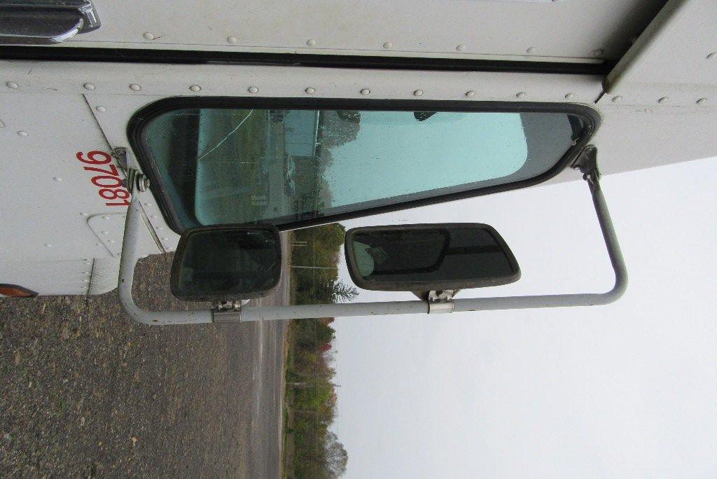 1998 FREIGHTLINER VAN TRUCK, SET UP AS CONCESSION TRUCK