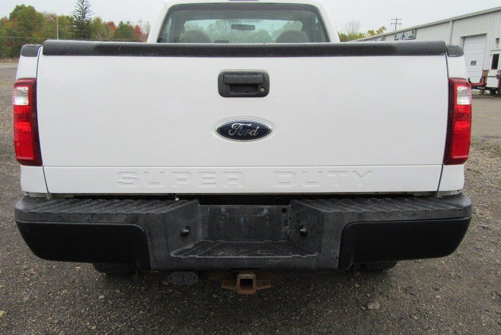 2010 FORD F-250 XL PICKUP TRUCK WITH MEYER V-PLOW