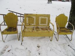 2 METAL OUTDOOR CHAIRS WITH BENCH