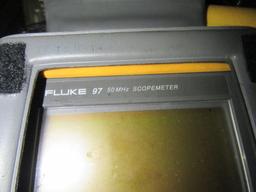 FLUKE 97 SCOPEMETER WITH LEADS AND PLUG