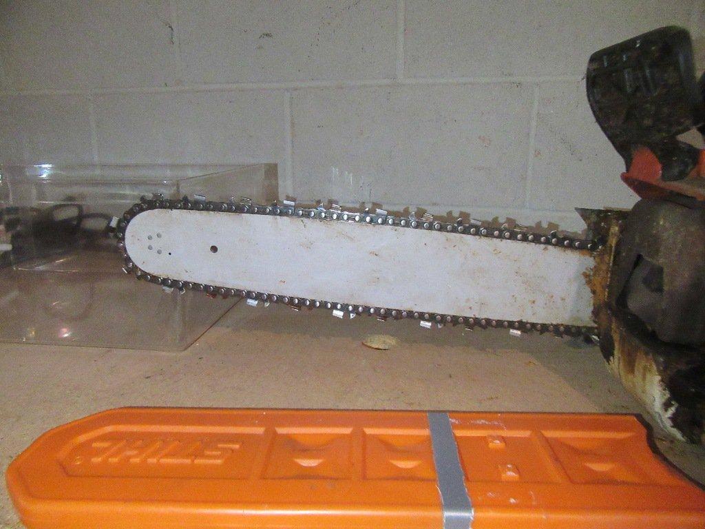 STIHL 0-31 AV CHAINSAW WITH CHAIN COVER