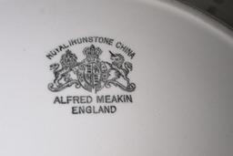7  ALFRED MEAKIN MADE IN ENGLAND ROYAL IRONSTONE CHINA TEA LEAF PATERN PLAT