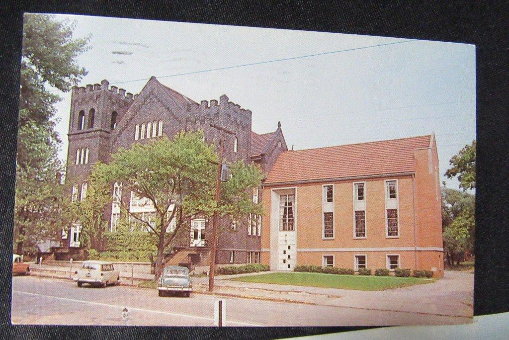 ASSORTMENT OF VINTAGE POSTCARDS OF SALEM, OHIO