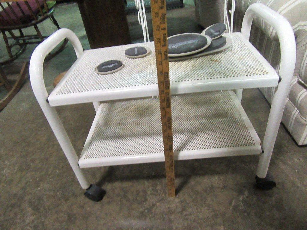 WHITE METAL TOWEL STAND AND ROLL ABOUT CART