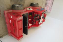 POWER WHEELS FIRE TRUCK MODEL 86300 WITH BATTERIES AND CHARGER